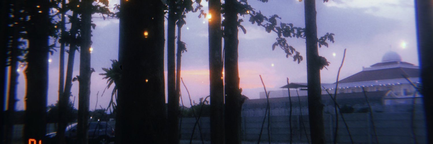 putriherikaa's profile banner image