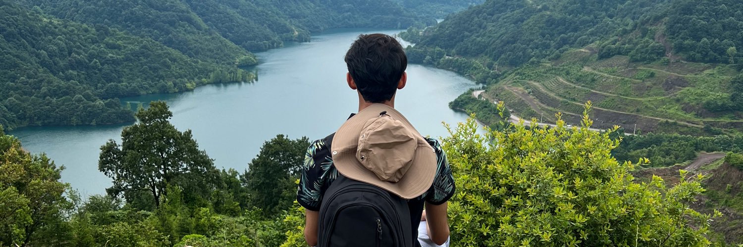 FZQ8__'s profile banner image