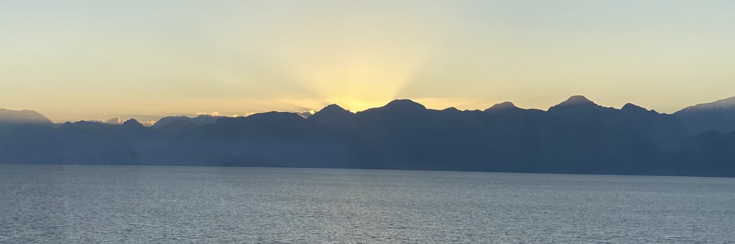 dogassuna's profile banner image