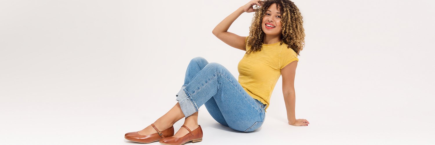 MizMooz's profile banner image