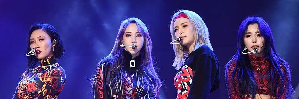 Miriam_93_AM's profile banner image