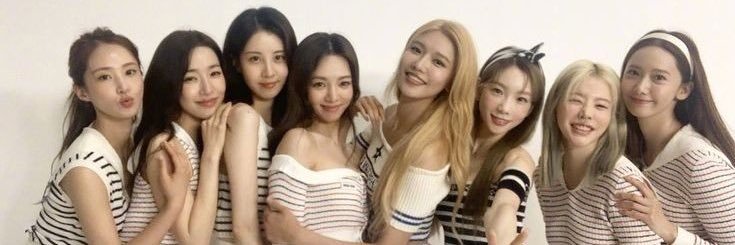 Nanaa🧟‍♀️ banner