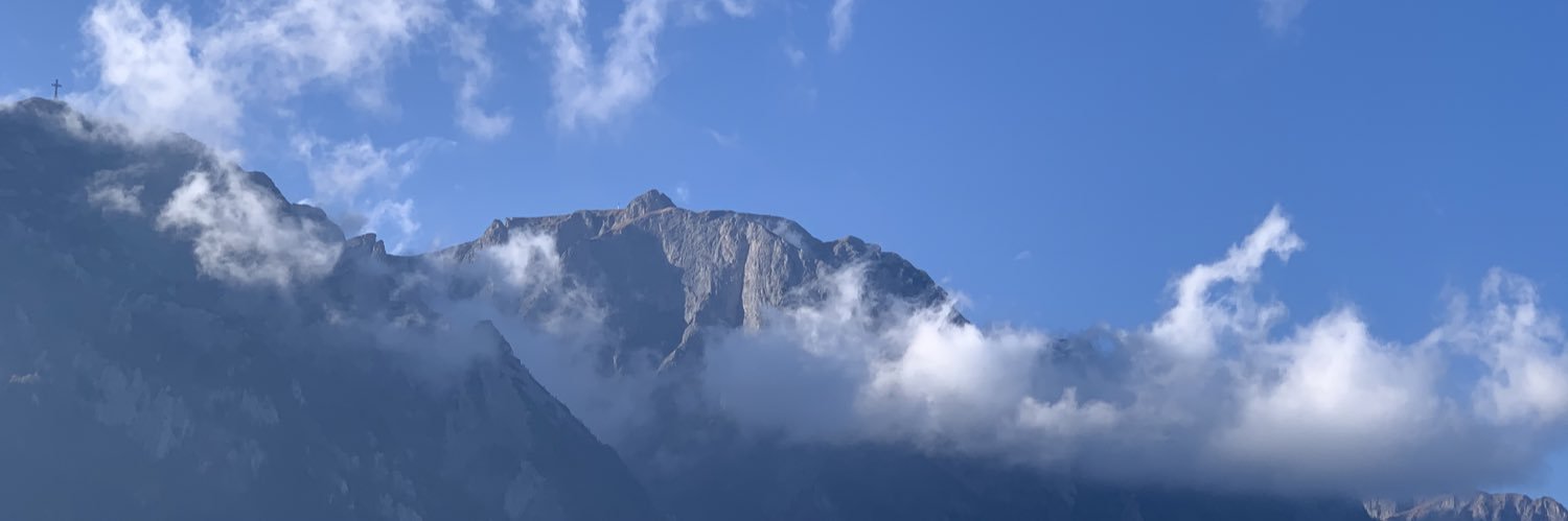 HowMakeMac's profile banner image