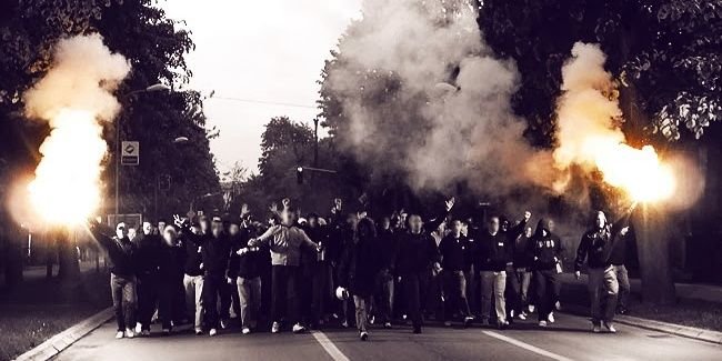 Mental Baja Famiglia banner