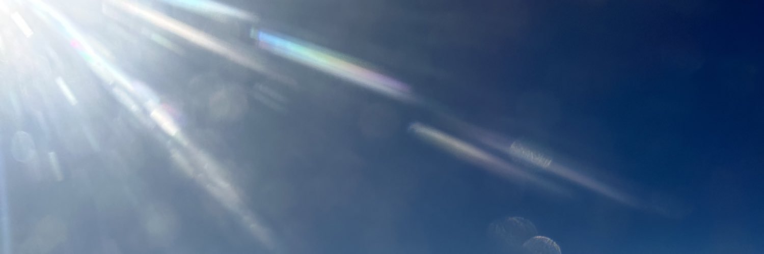 EEm0824's profile banner image