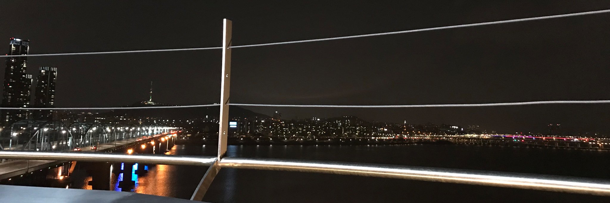 syisyin's profile banner image