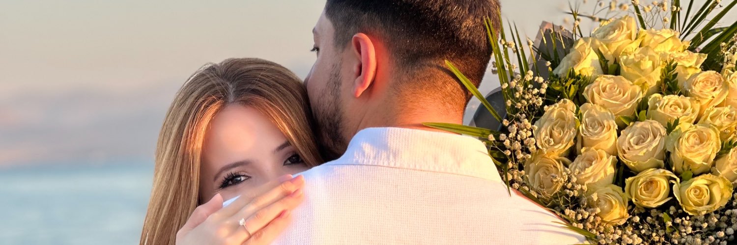 Zeynepilik211's profile banner image