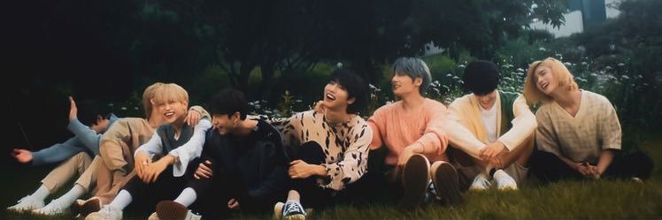 ıǝ˥ 🫧✨ banner