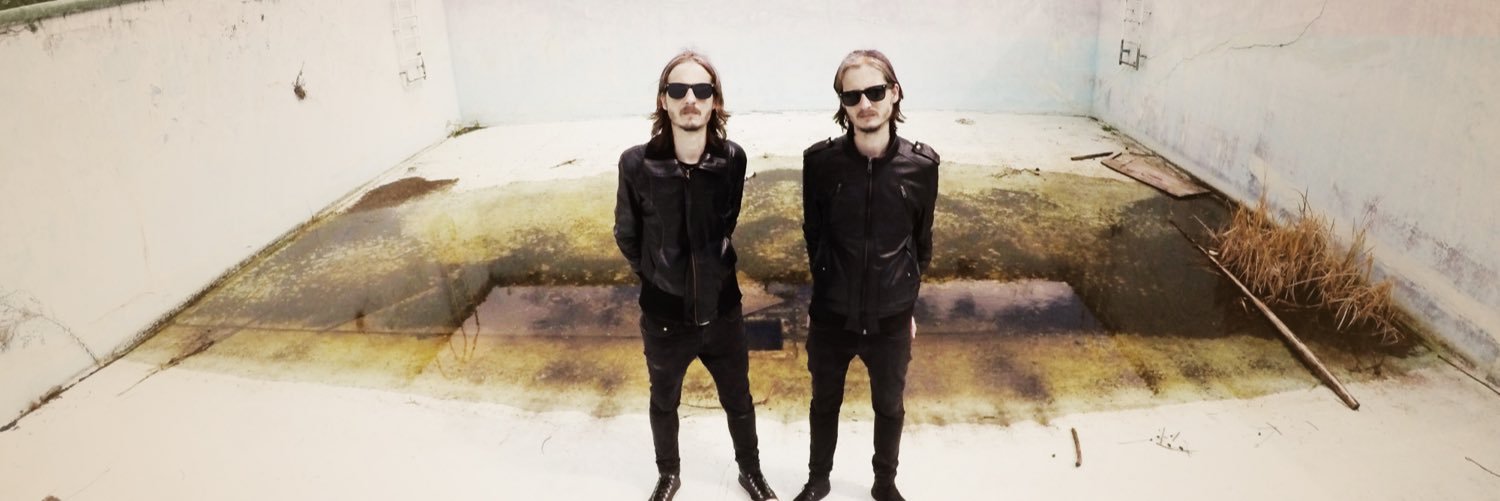 Dualesque's profile banner image