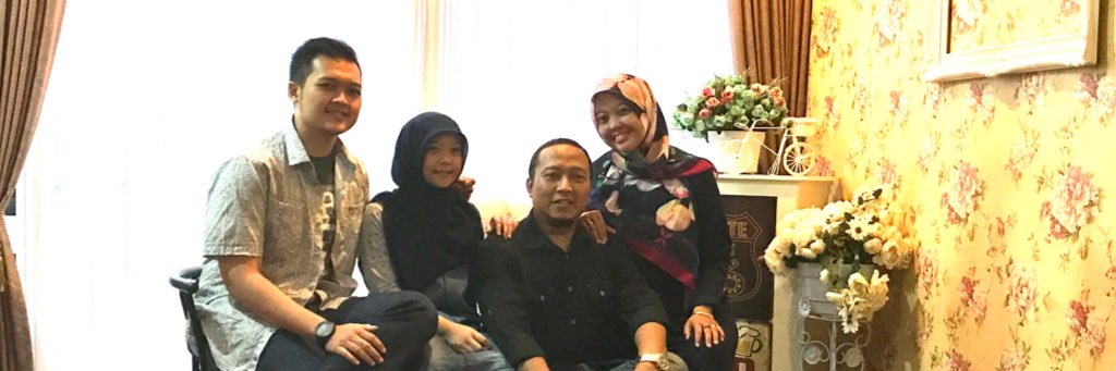 imanph's profile banner image