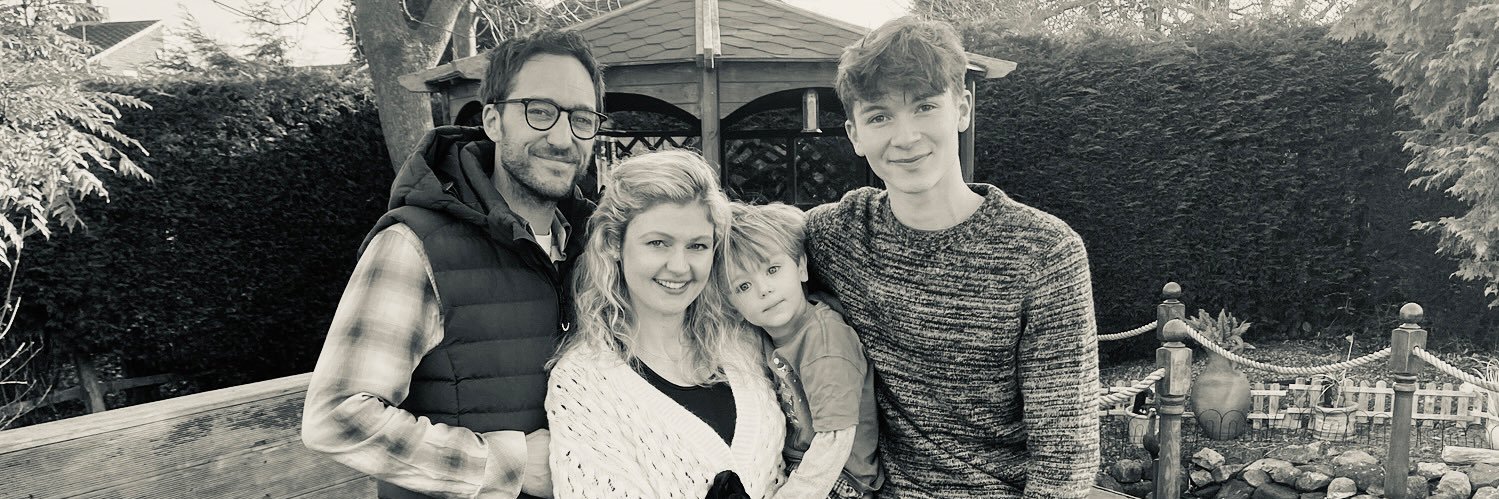 1AndyMoore's profile banner image
