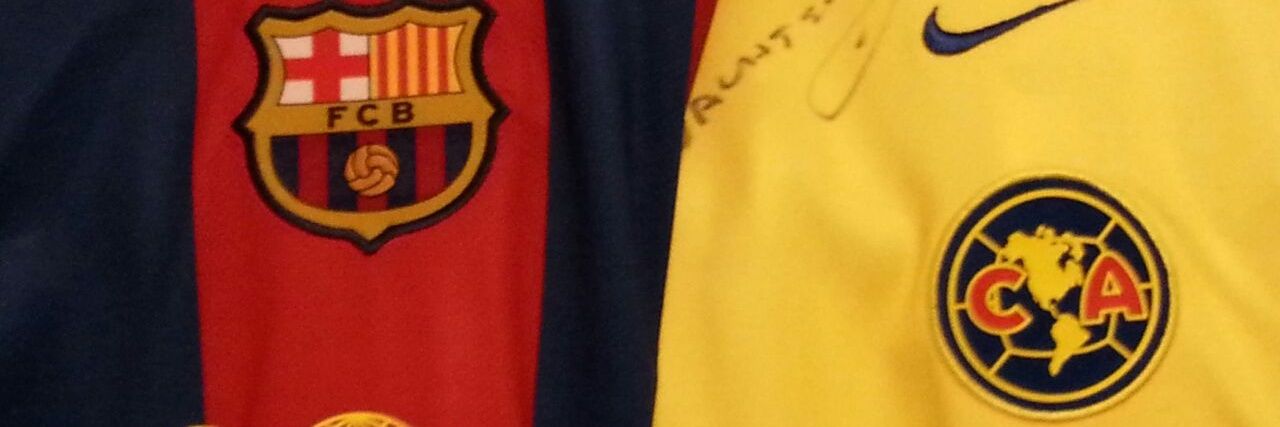 100AzulCrema18's profile banner image