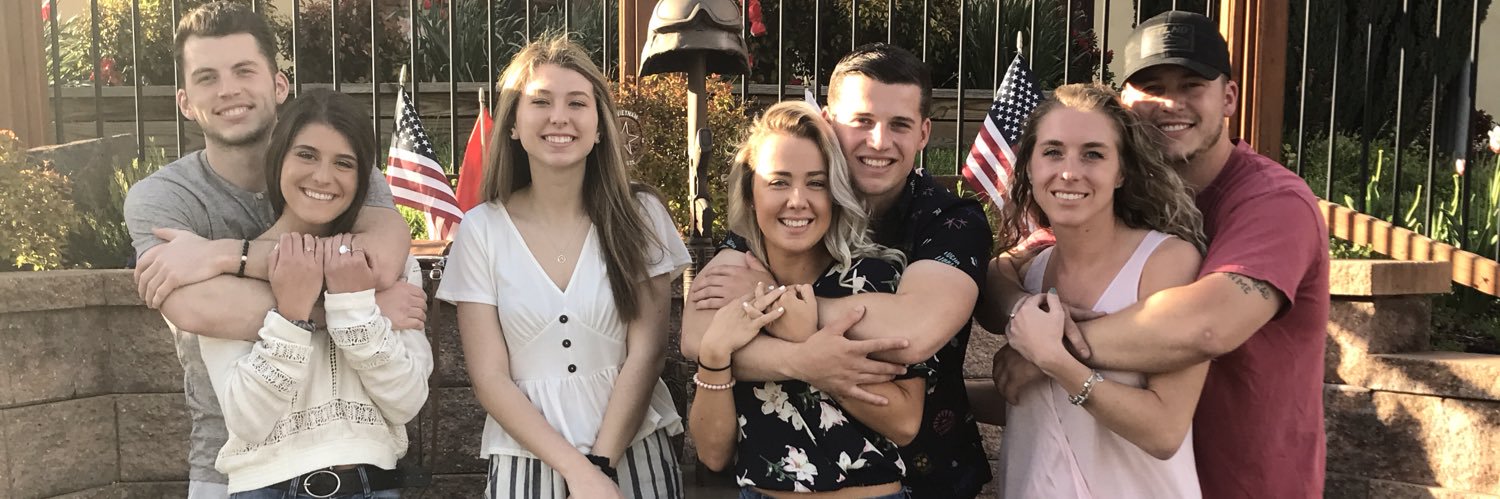 ericasnyyder's profile banner image