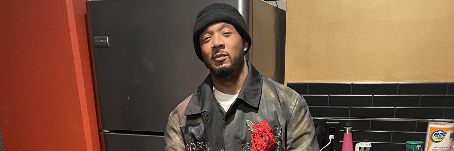 dmoneystud23's profile banner image