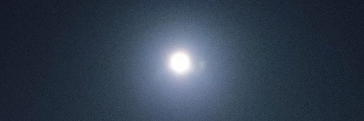 fullmoon200's profile banner image