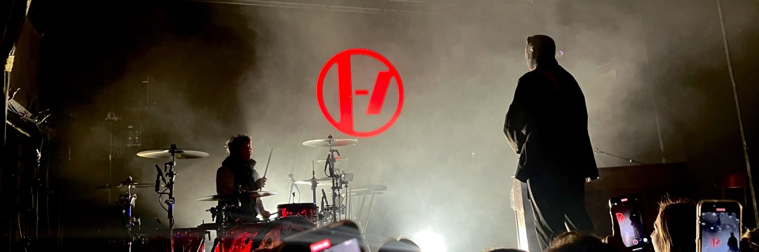 MelRossDesigns's profile banner image