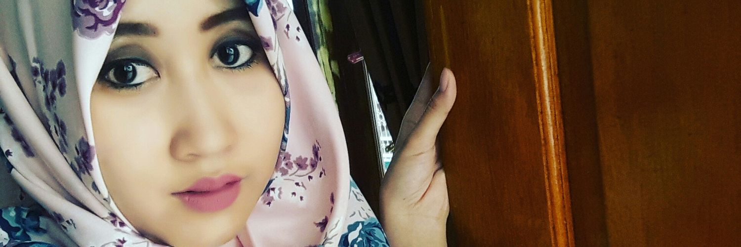 Rosalinadelfier's profile banner image