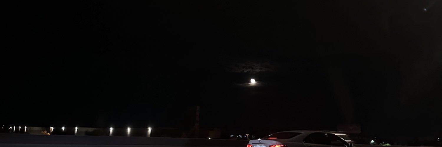 kaylahselenee's profile banner image