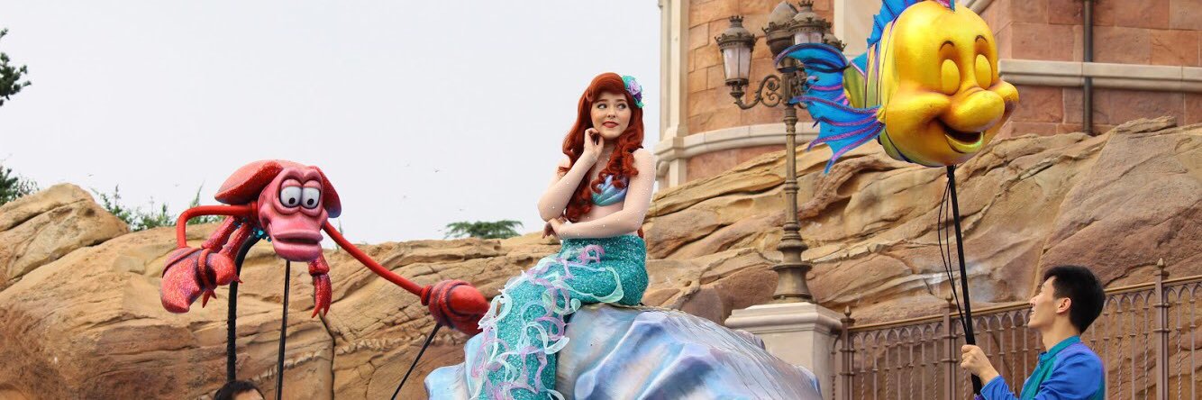d_ariel1118's profile banner image