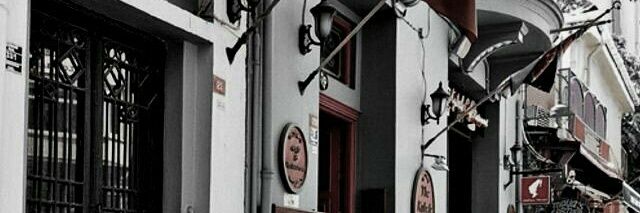 K banner
