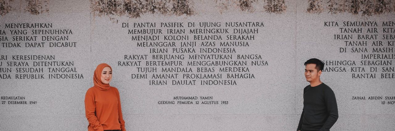 reniwulan's profile banner image