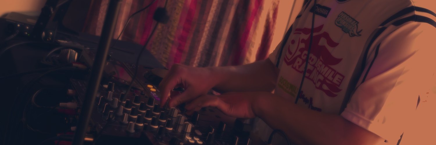 twoway / やん banner