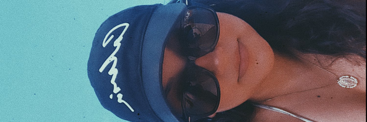 mariana_243's profile banner image