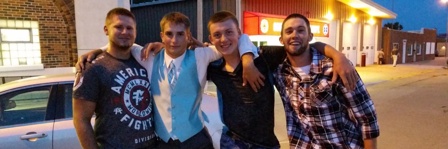 moes2015's profile banner image