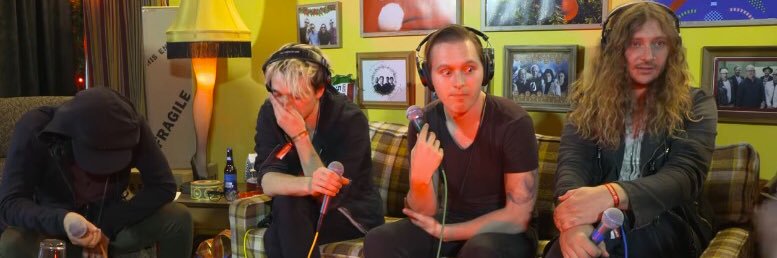 badflowermemes's profile banner image