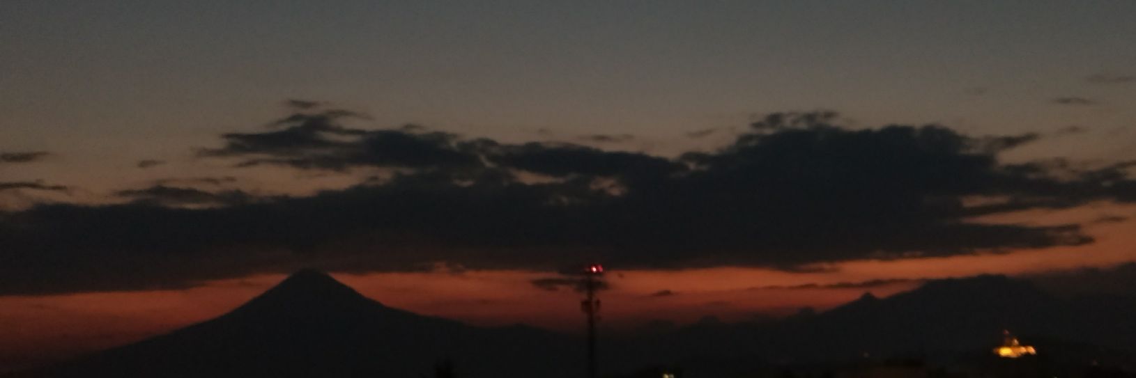 LicCuakPio's profile banner image