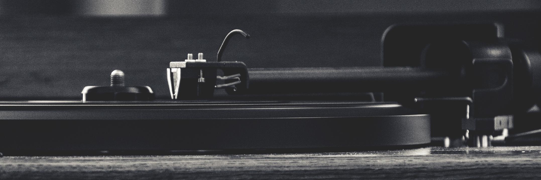 Simmon Li (he/him) banner