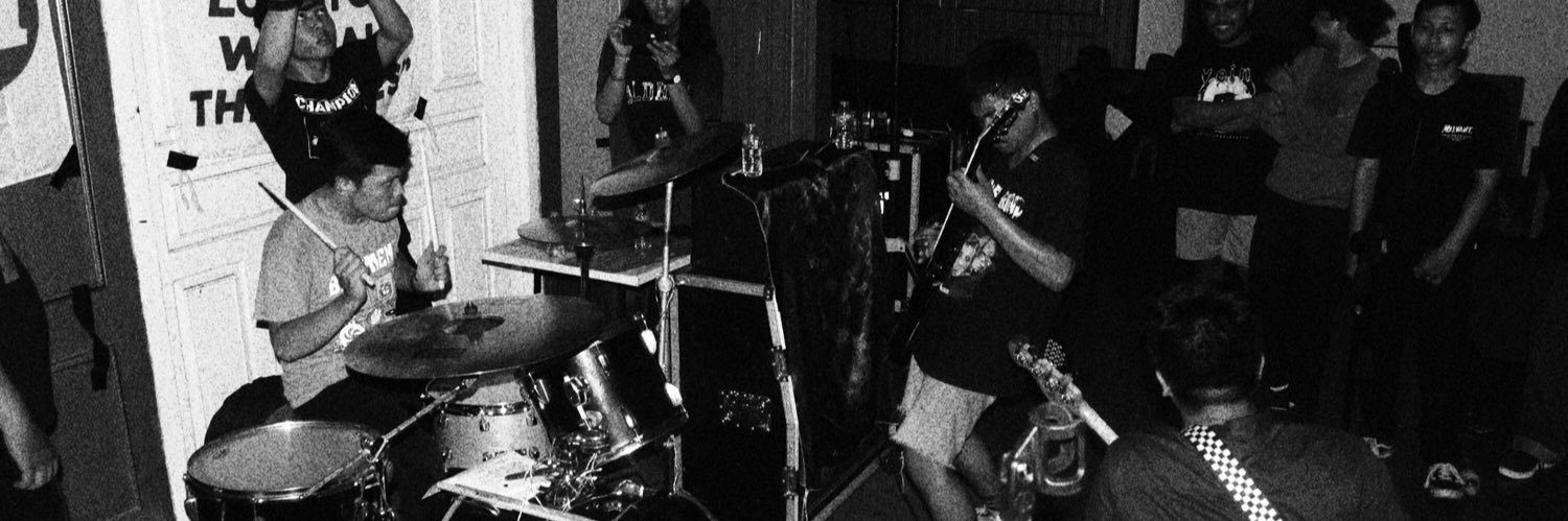 Pages To Scream At The Sun banner