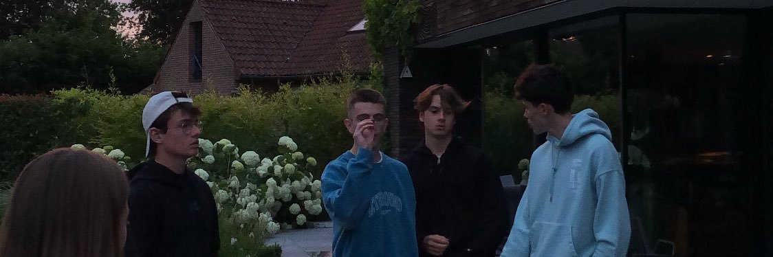 topsimon_'s profile banner image