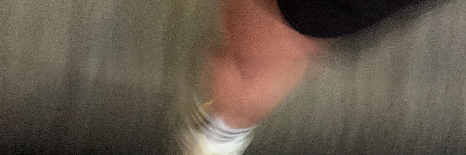 L👀K MO 🍉✨ banner