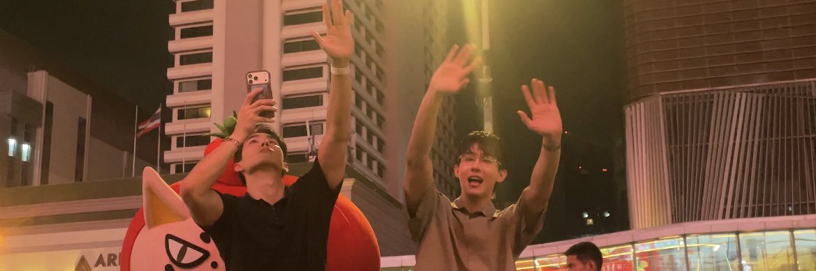 จี้หัวใจมะฟอกซ์ /•᷅•᷄\੭ banner