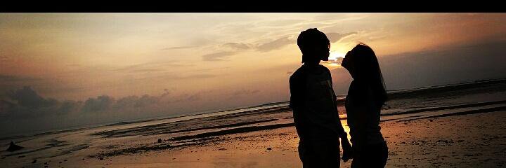 lauraayunda's profile banner image