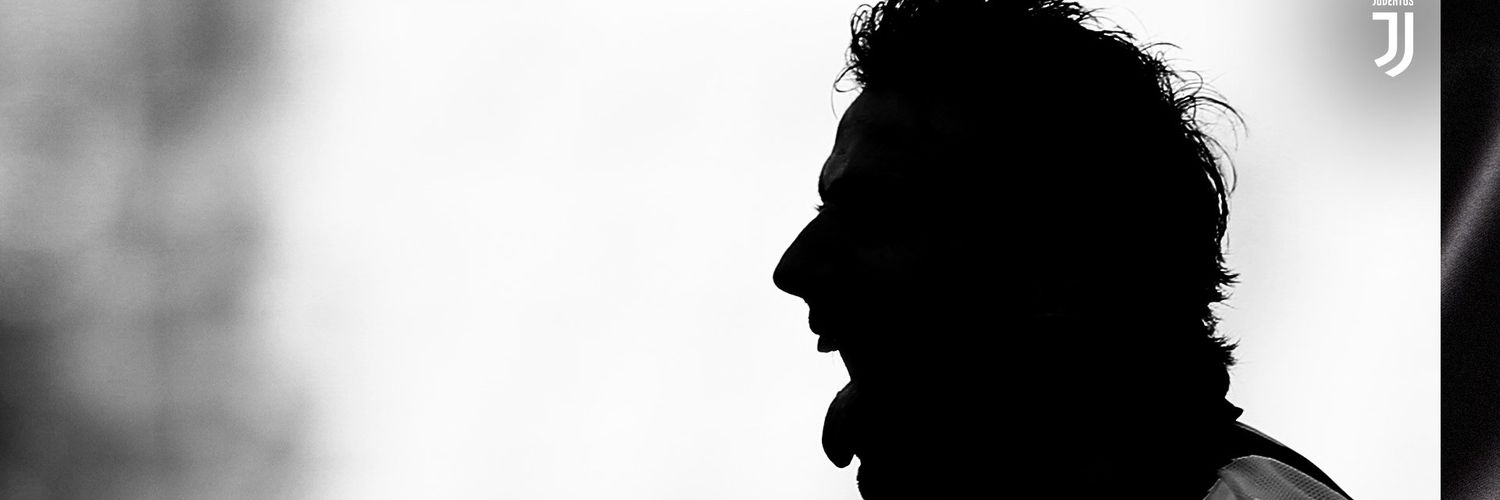 oshovaro's profile banner image