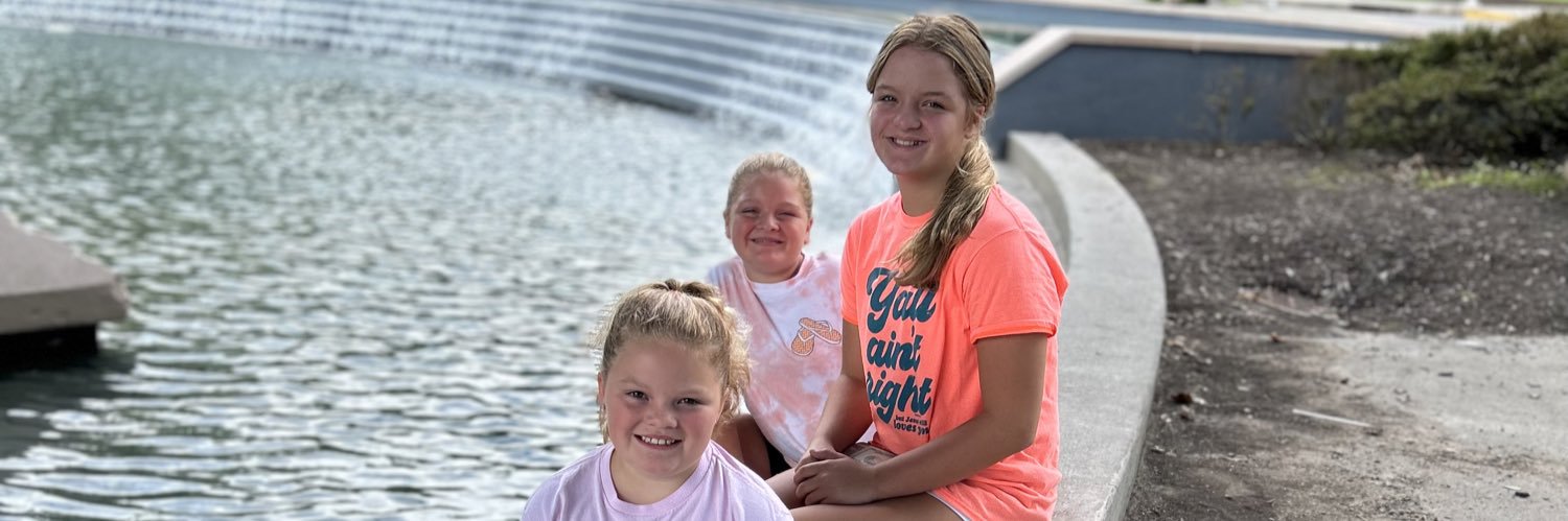 Lucas Thacker banner