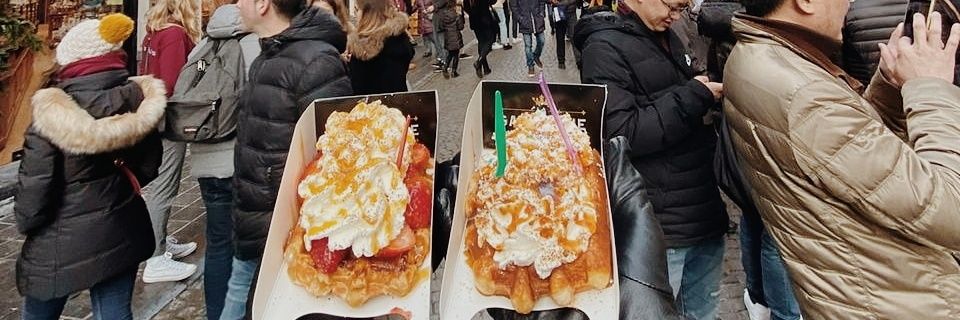 moonamooona's profile banner image