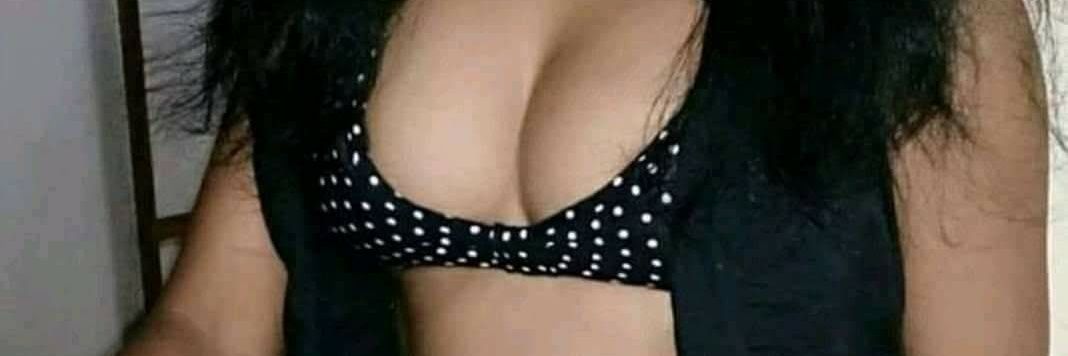 POORANI95489591's profile banner image