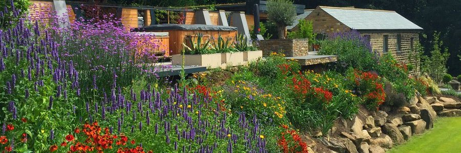 Good & Roberts Prestigious Garden Service banner