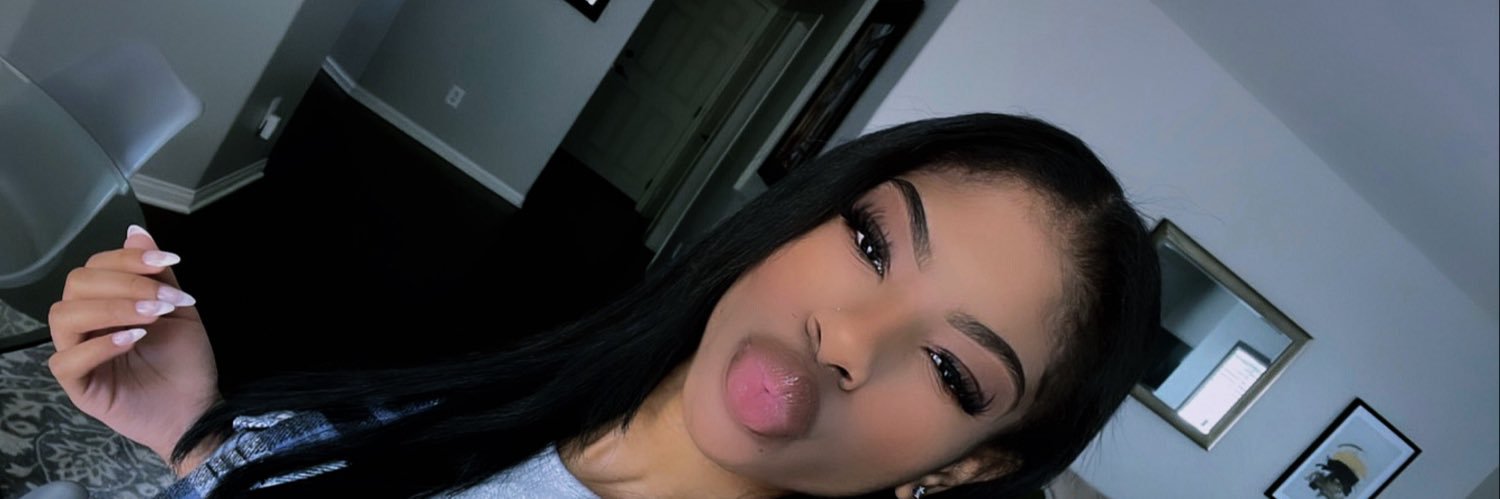 Sade banner