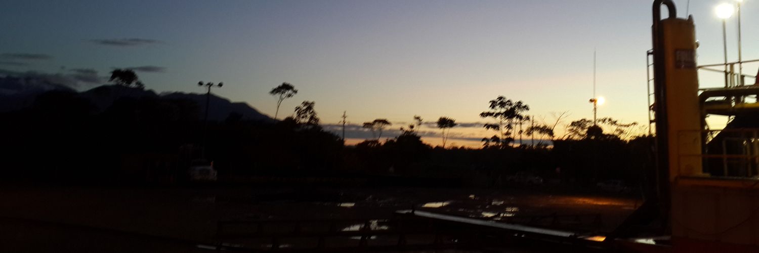 Carlegu's profile banner image