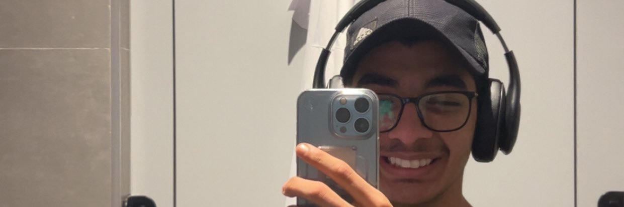 عبدالعزيز بن غازي 🩶 . banner