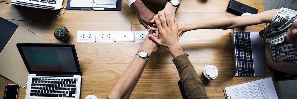 caizenbdc's profile banner image