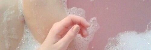 L banner