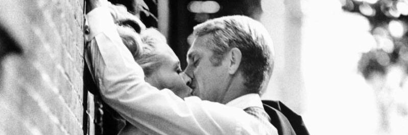 Chloé Thunders ⚡️ banner