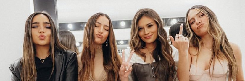Angeles 🌙 banner