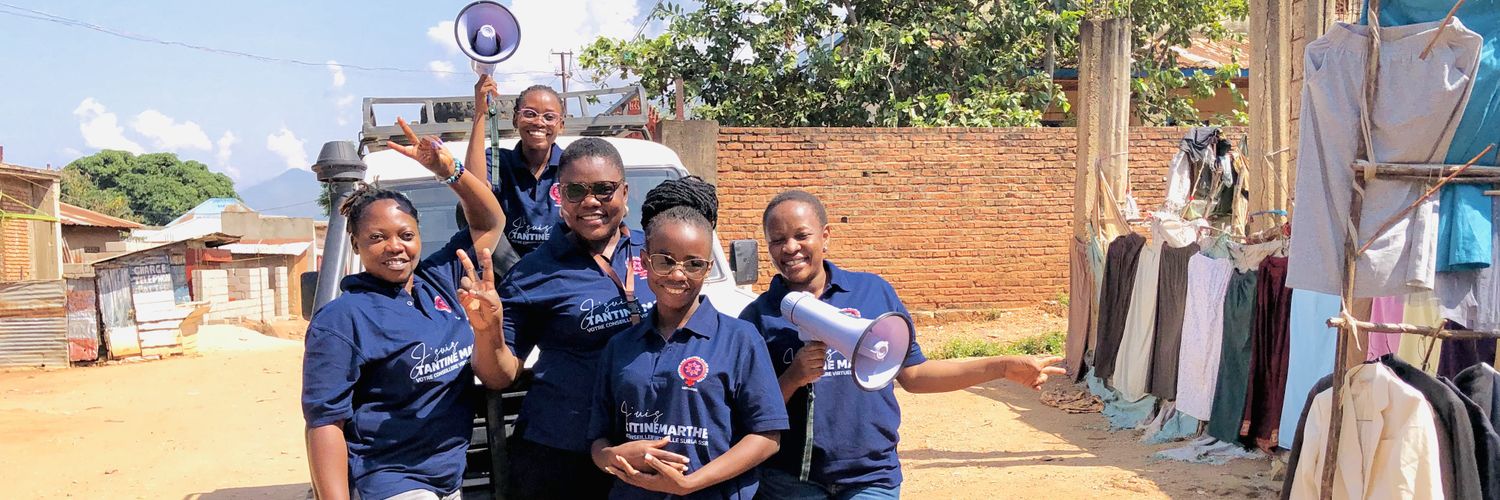 Initiative des jeunes filles en action banner