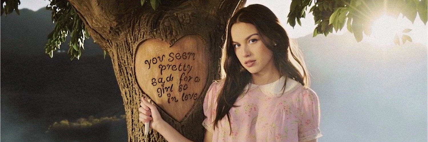 ghi IS PRETTY SAD FOR A BOY SO IN LOVE💗 banner